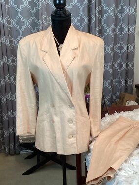 Escada Vintage 2-Piece Soft Peach Linen-Blend Blazer